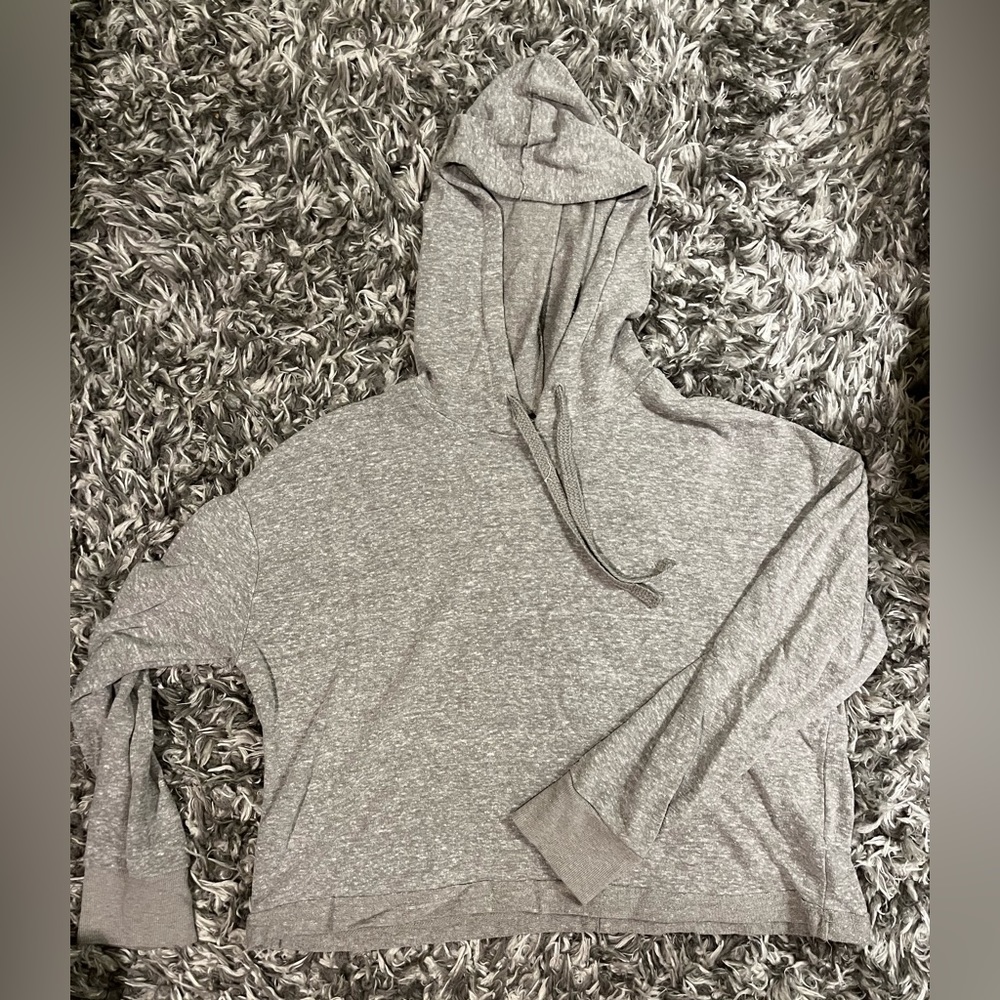 Light weight cropped hoodie